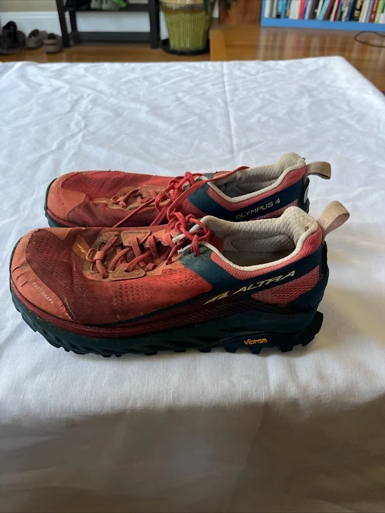 Altra Olympus 4 Coral Pink Trail Hiking Running Shoes Womens Size 10.5