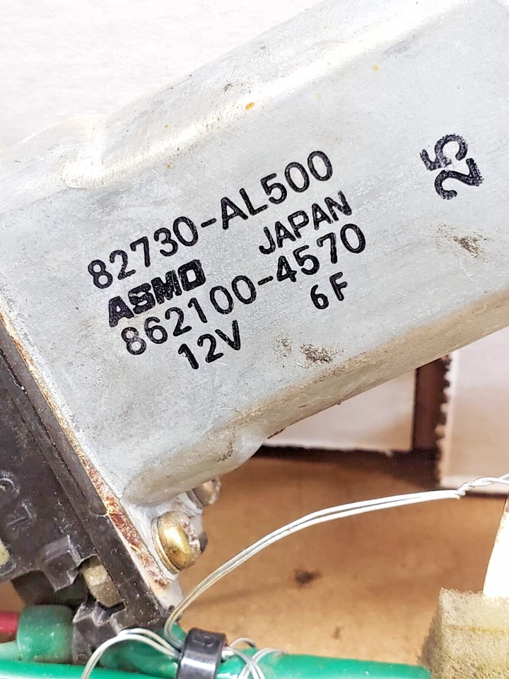 Двигатель стеклоподъемника заднего правого со стороны пассажира 2003–2006 Infiniti G35 82730-AL500 - Изображение 4 из 4