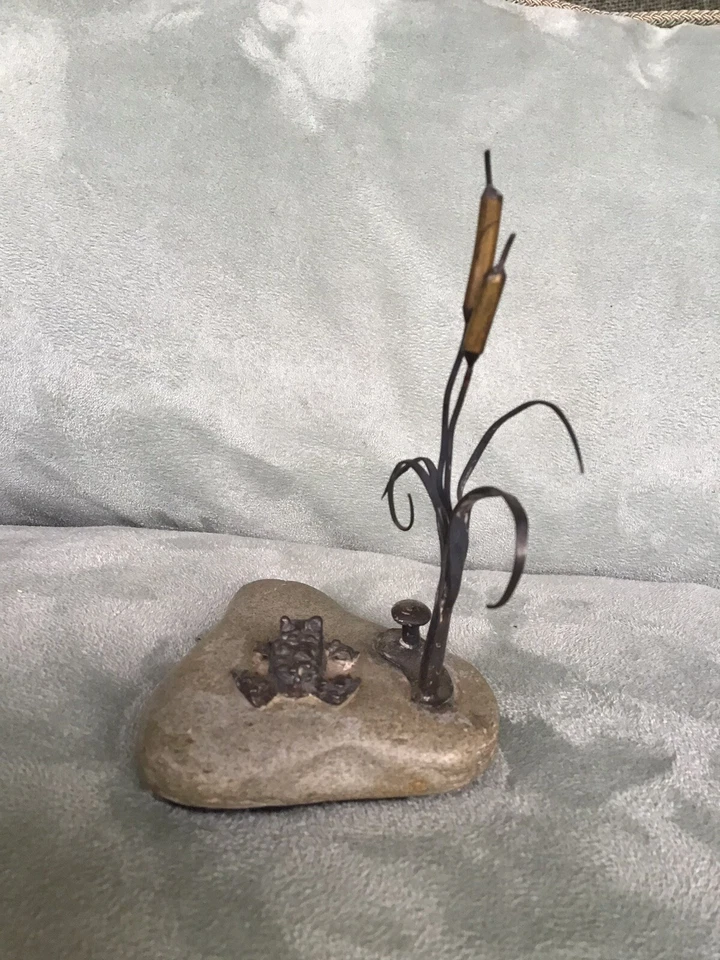 科曼奇印度艺术家吉姆·利特尔沃尔夫签名雕塑带青蛙/猫尾 c. 1972 — 第 4/4 张图片