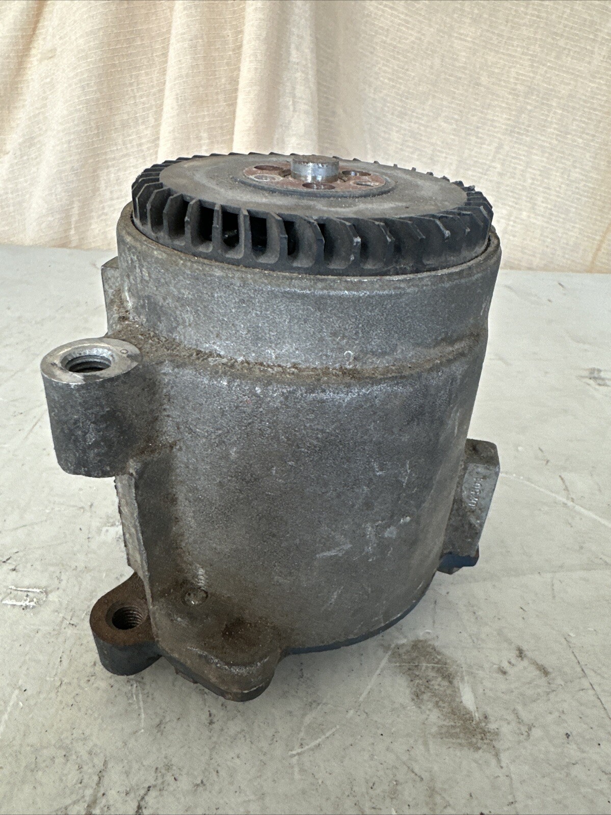 78-86 GM Chevy Ferrari Smog Emission Air Pump 7832904 P/R CORE READ