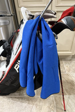  1 Terry Cloth Waffle Golf Towel 16" x 40" Blue Hangs over club NEW X4288