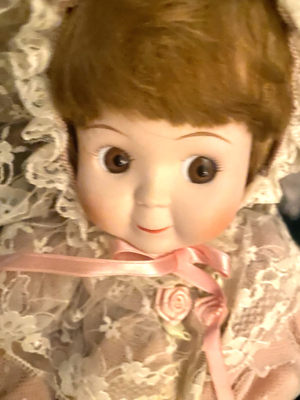 VINTAGE Seymour Mann Connoisseur Collection Porcelain Doll 1989 15 in