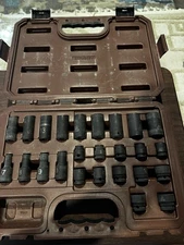 Matco25 PIECE 3/8" DRIVE METRIC 6 POINT MID-LENGTH AND STUBBY ADV IMPACT SOCKET