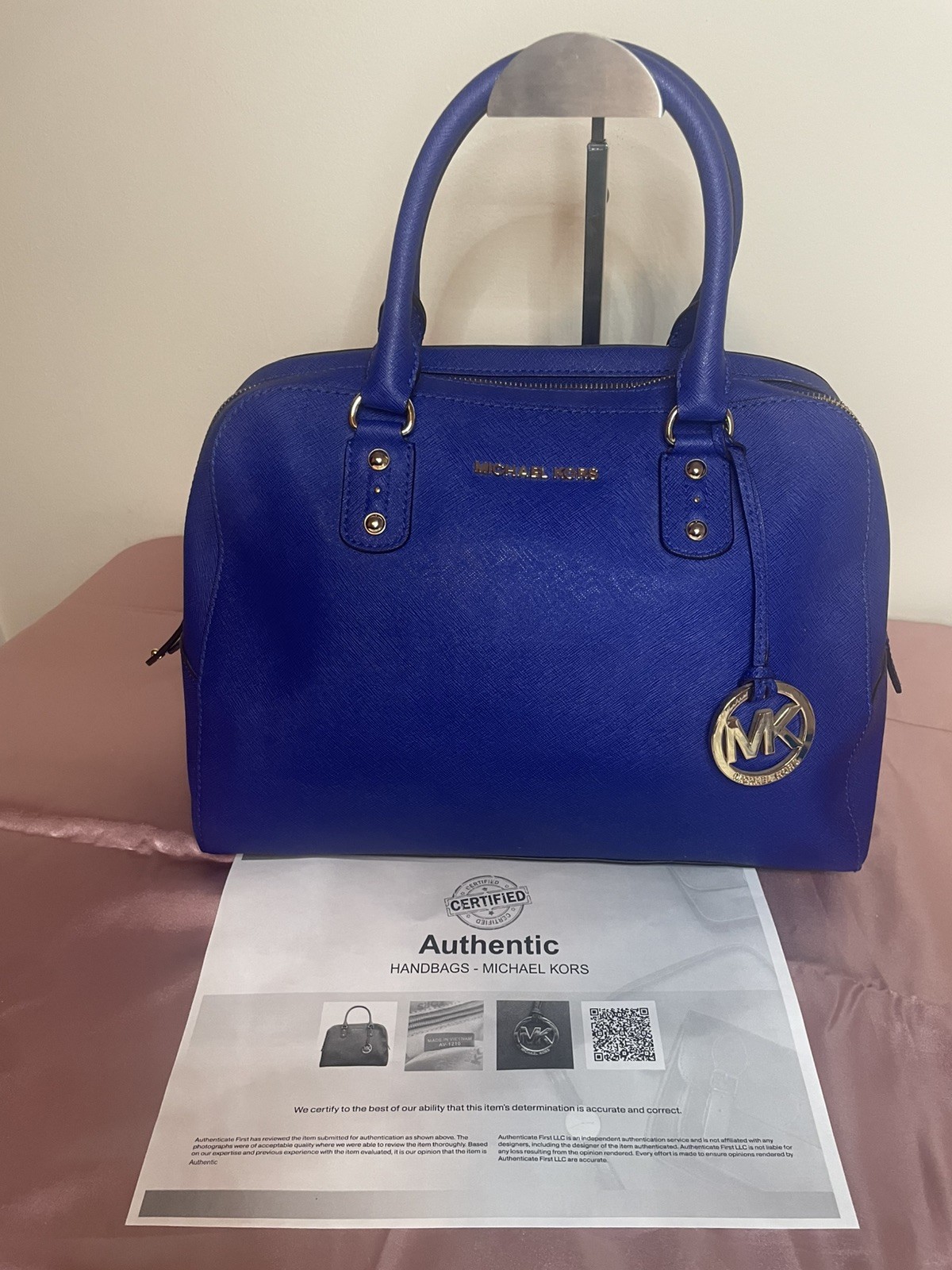 Authentic Michael Kors Purse!!! #030NCOA  Blue Sa… - image 2