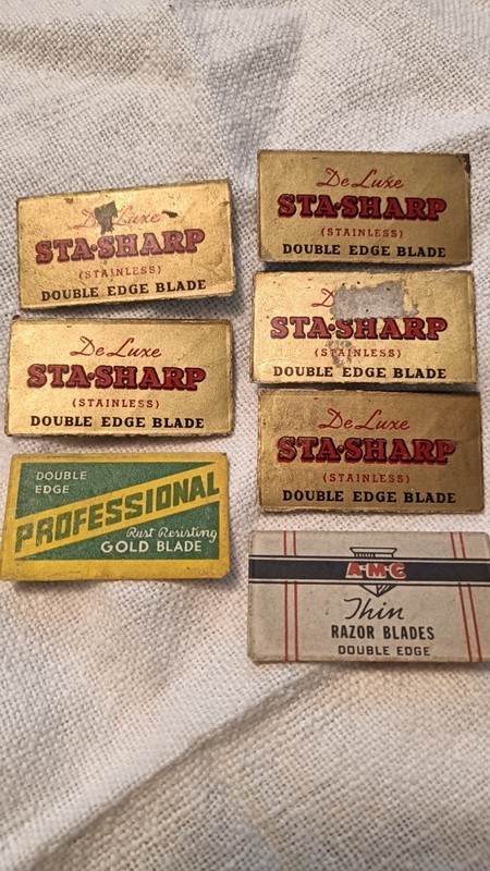 7 Unused Razor Blades 5 Sta-Sharp, 1 Professional & 1 AMC.  All Are Double Edge!