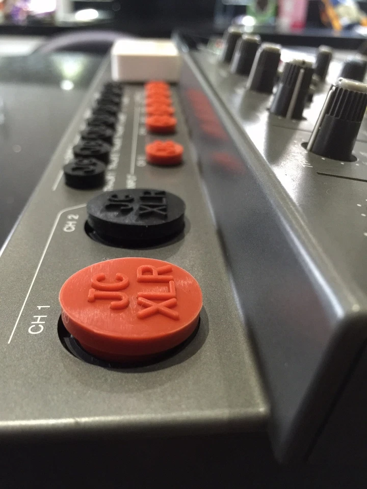 SONY MDM-X4 MiniDisk multitrack recorder “JACKCAP” Insert Set, 18x XLR and Jack  - Image 2 of 4