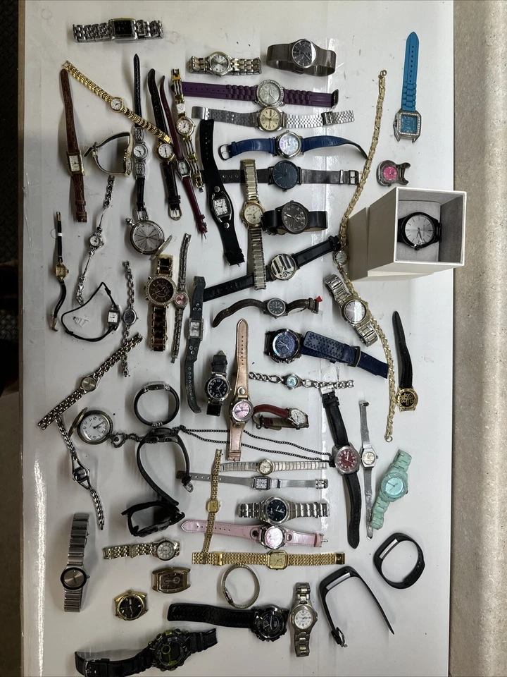 Watch Lot Men’s And Women’s Lot. Read Description - Image 2 of 4