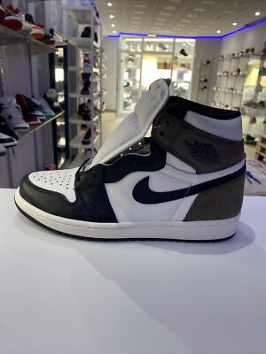 Air jordan Retro 1 High Og  Dark Mocha   555088-105. T. 42 UE