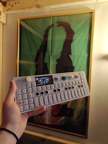 [READ DESCRIPTION] Teenage Engineering OP-1 Digital Synthesizer w/ Cable, & Case