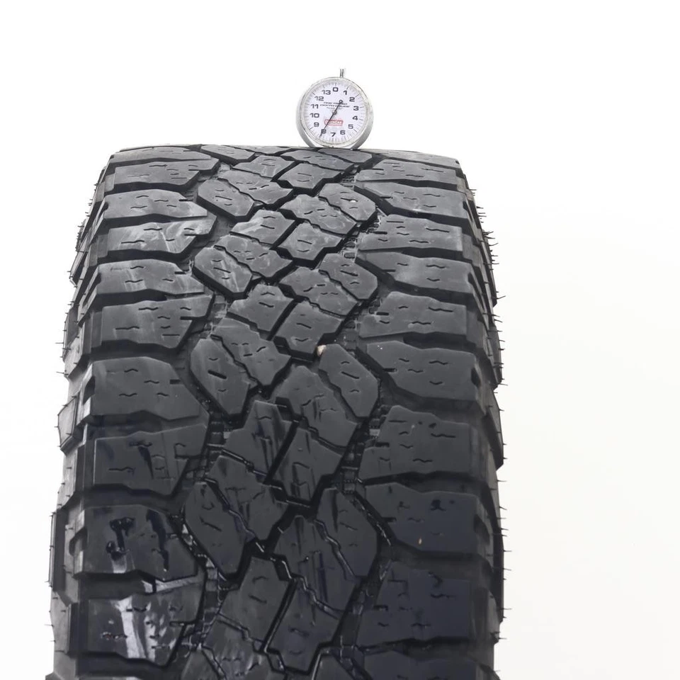 Usado LT 275/65R18 Goodyear Wrangler Duratrac RT Kevlar 123/120R - 8/32 - Imagem 3 de 4
