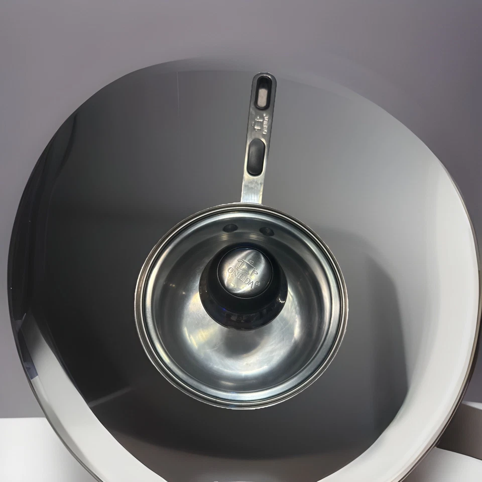 Cacerola ONEIDA IMMACULATE 18/10 Acero Inoxidable 6.5" 1 Cuarto CON Tapa Foto 2 de 4