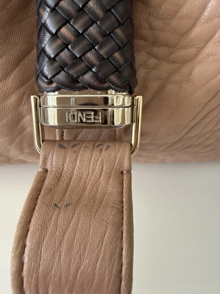 Bolso de mano FENDI vintage de cuero suave espía Foto 2 de 4