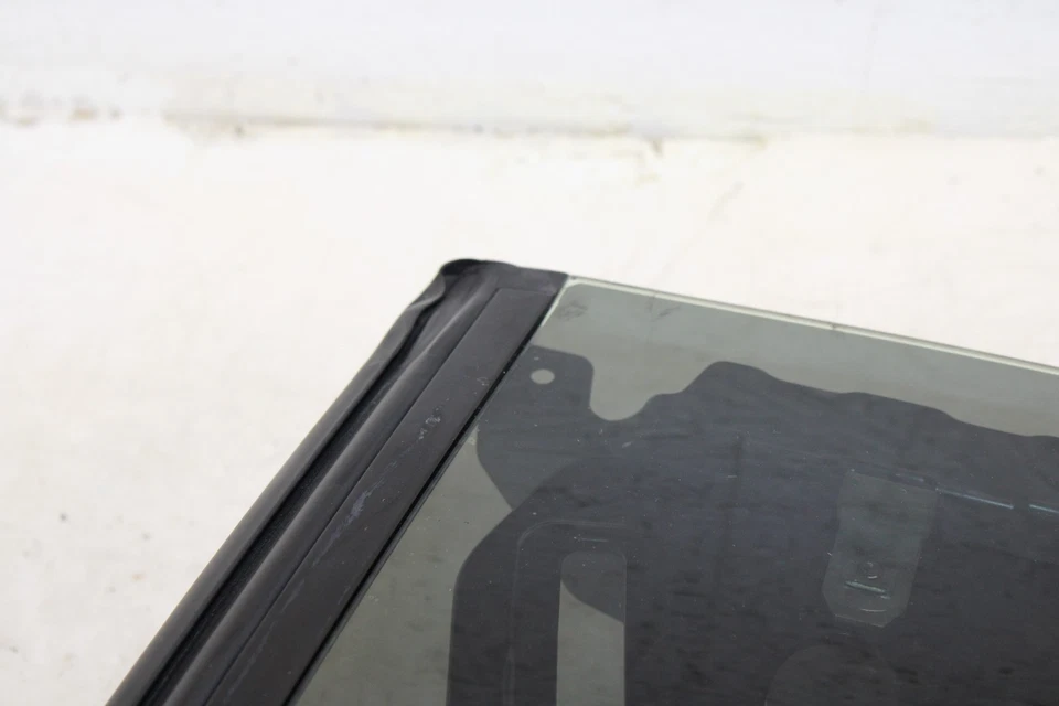 2009-2015 Infiniti Q60 G37 Convertible Rear Left Window / Regulator OEM MI28 - Image 4 of 4