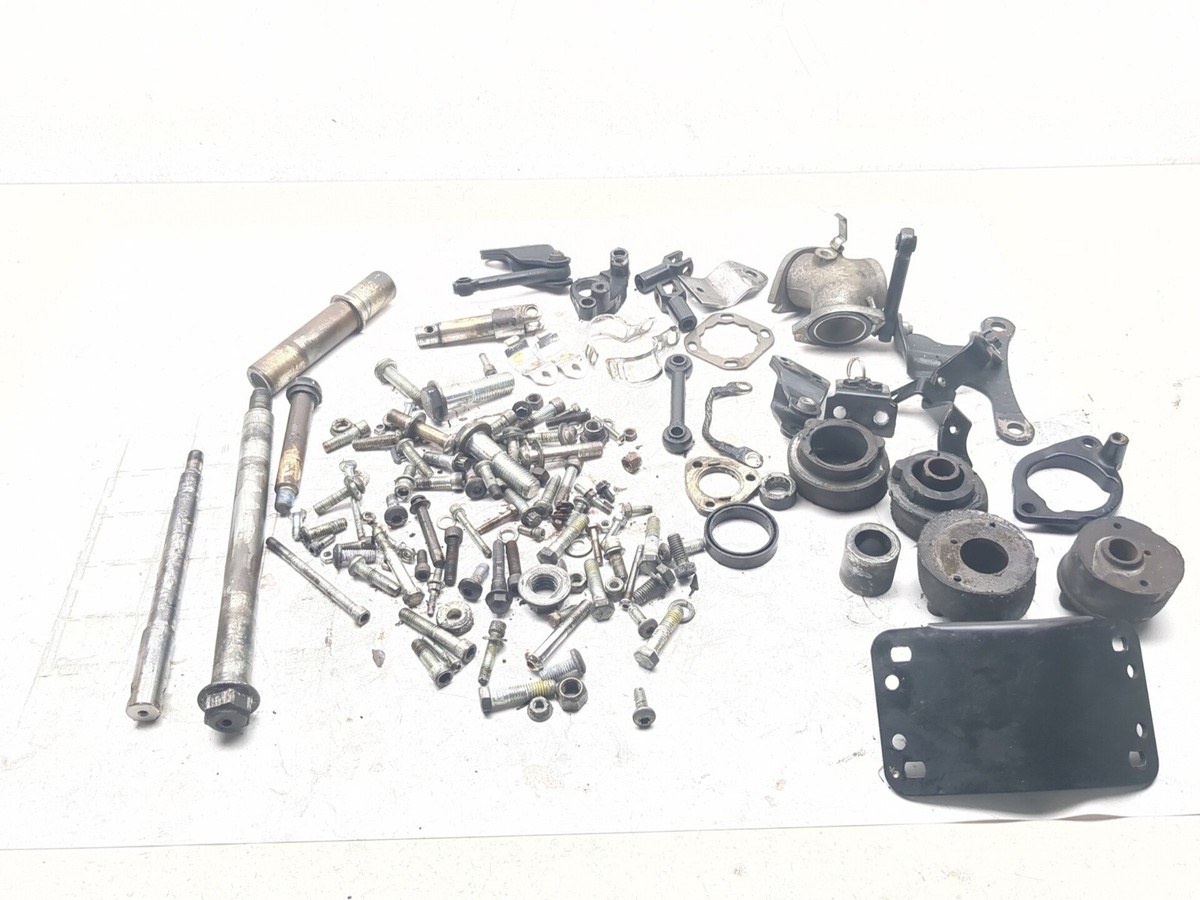 04-06 Harley-Davidson Sportster 883 XL883C Engine Chassis Hardware