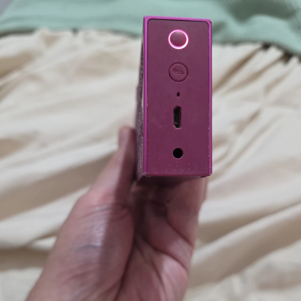 Altavoz portátil inalámbrico Bluetooth JawBone Mini Jambox J2013 púrpura probado Foto 3 de 4