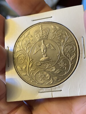 1977 Queen Elizabeth II Silver Jubilee Commemorative Coin 25 New