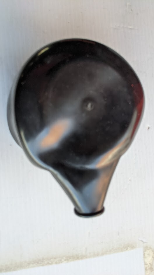 Ferrari 308,328,Mondial. IGNITION DISTRIBUTOR CAP COVER 110626