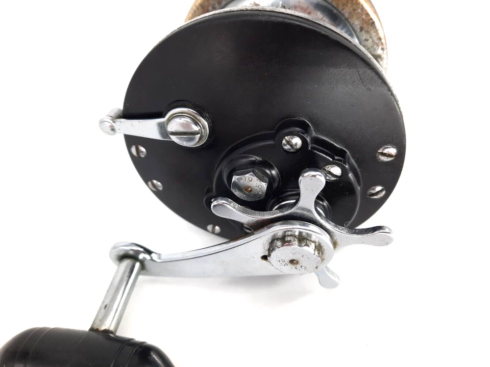 Penn Long Beach 60 Handle, Drag Wheel & Casting Lever - Image 2 of 4