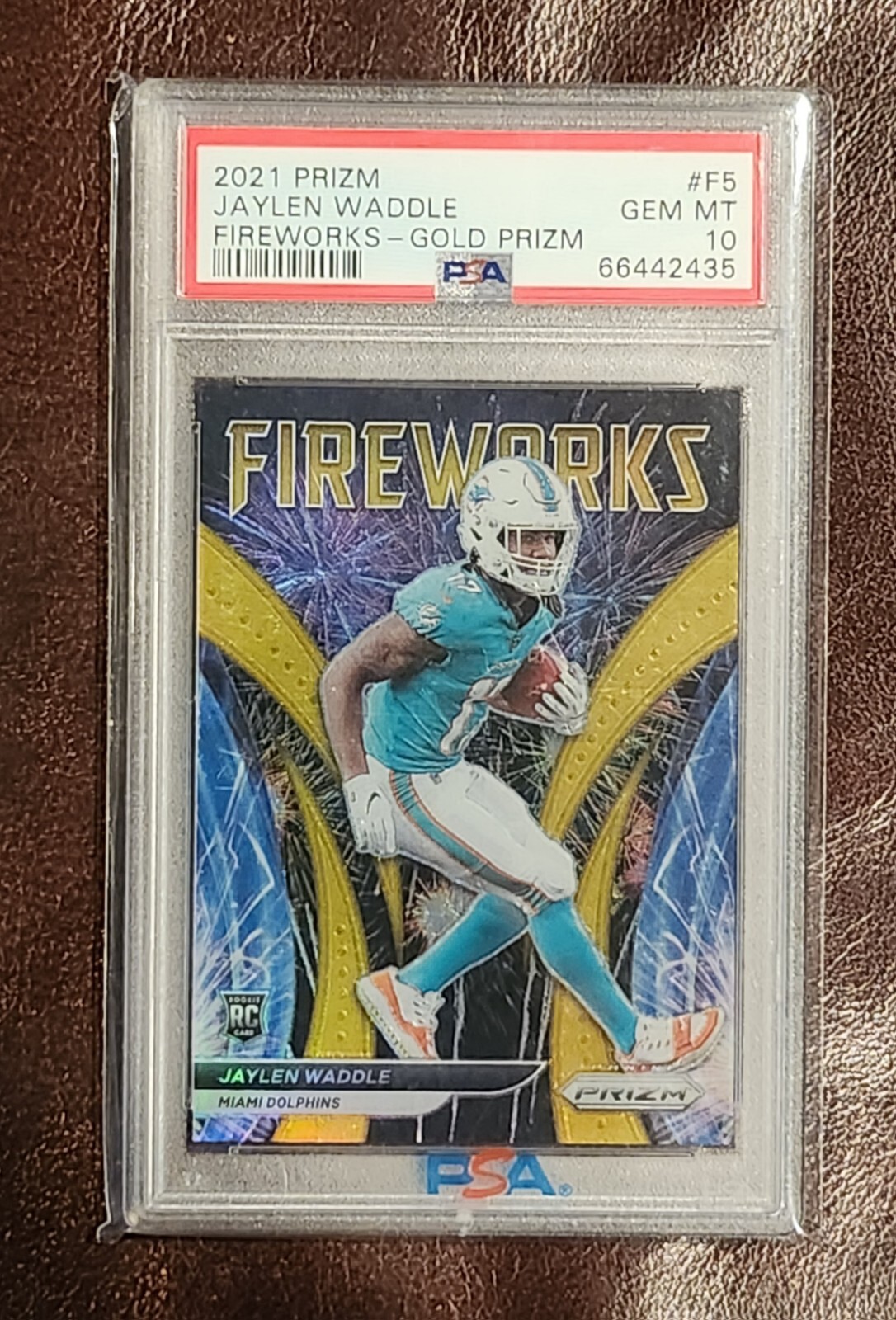Jaylen Waddle Panini Prizm Fireworks #F5 Gold Prizm
