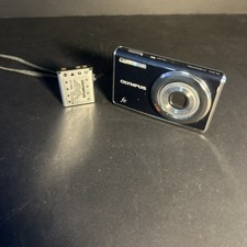 Olympus FE-4010 12.0MP Digital Camera Point S...