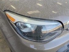 Used Right Headlight Assembly Fits 2015 Kia Soul Halogen R. Wo Led Accents Rig