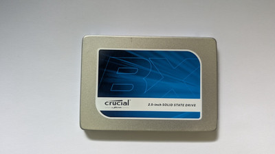 Crucial BX100 120GB SSD   2,5'' SATA III   Voll funktionsfähig & Zuverlässig