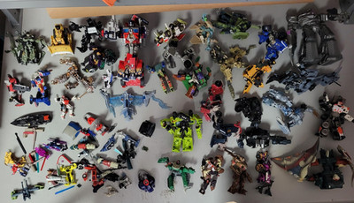 LARGE Transformers Figures + Weapons / Accessories Parts Lot