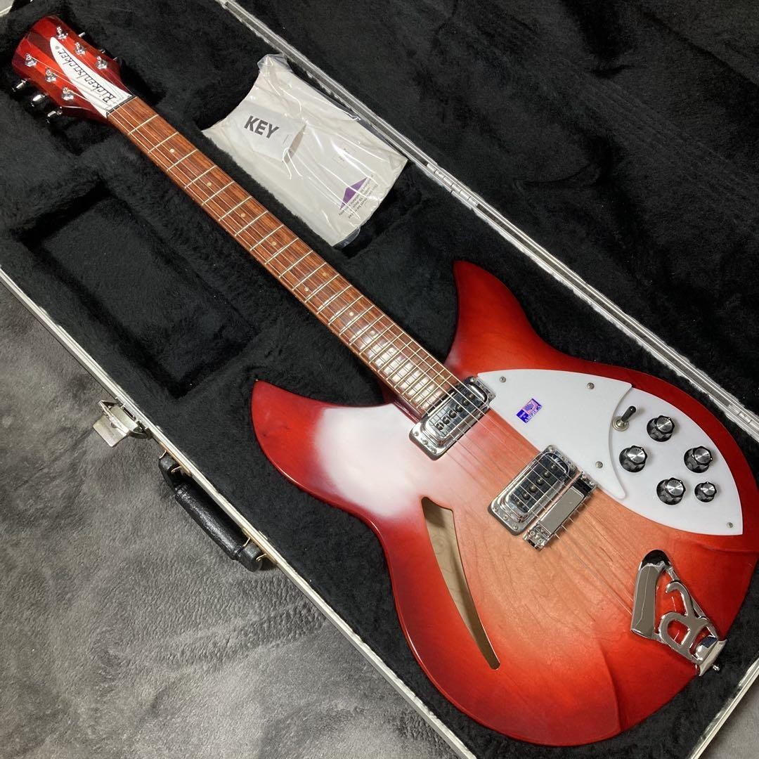 Electric Guitar Rickenbacker 330 Fireglo 2005 Sunburst Made in USA with Case