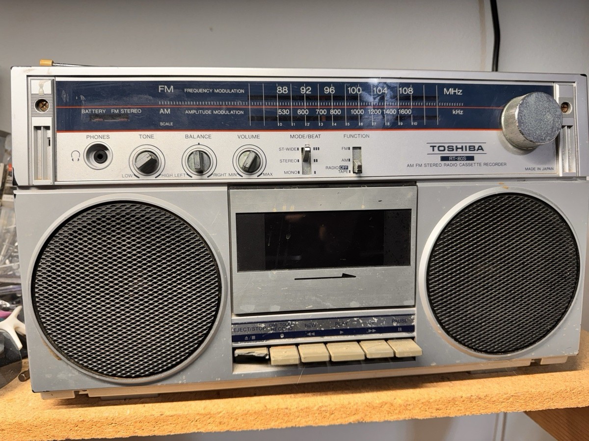Toshiba RT-805 Boombox Silver Cassette AM/FM Radio Stereo