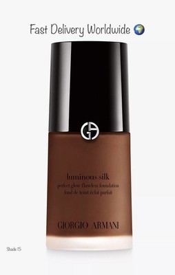 GIORGIO ARMANI Luminous Silk Foundation Farbton 15 versiegelte Schachtel 30 ml EINGESTELLT
