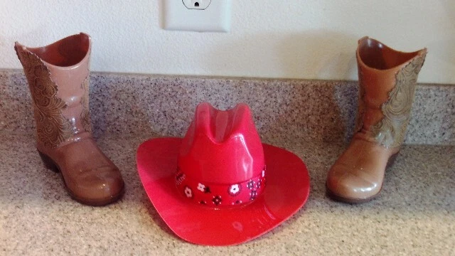 Small cowboy boots clearance
