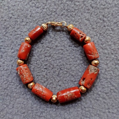Bracelet perles corail Méditerranée et boules argent - La Taillerie Du Corail