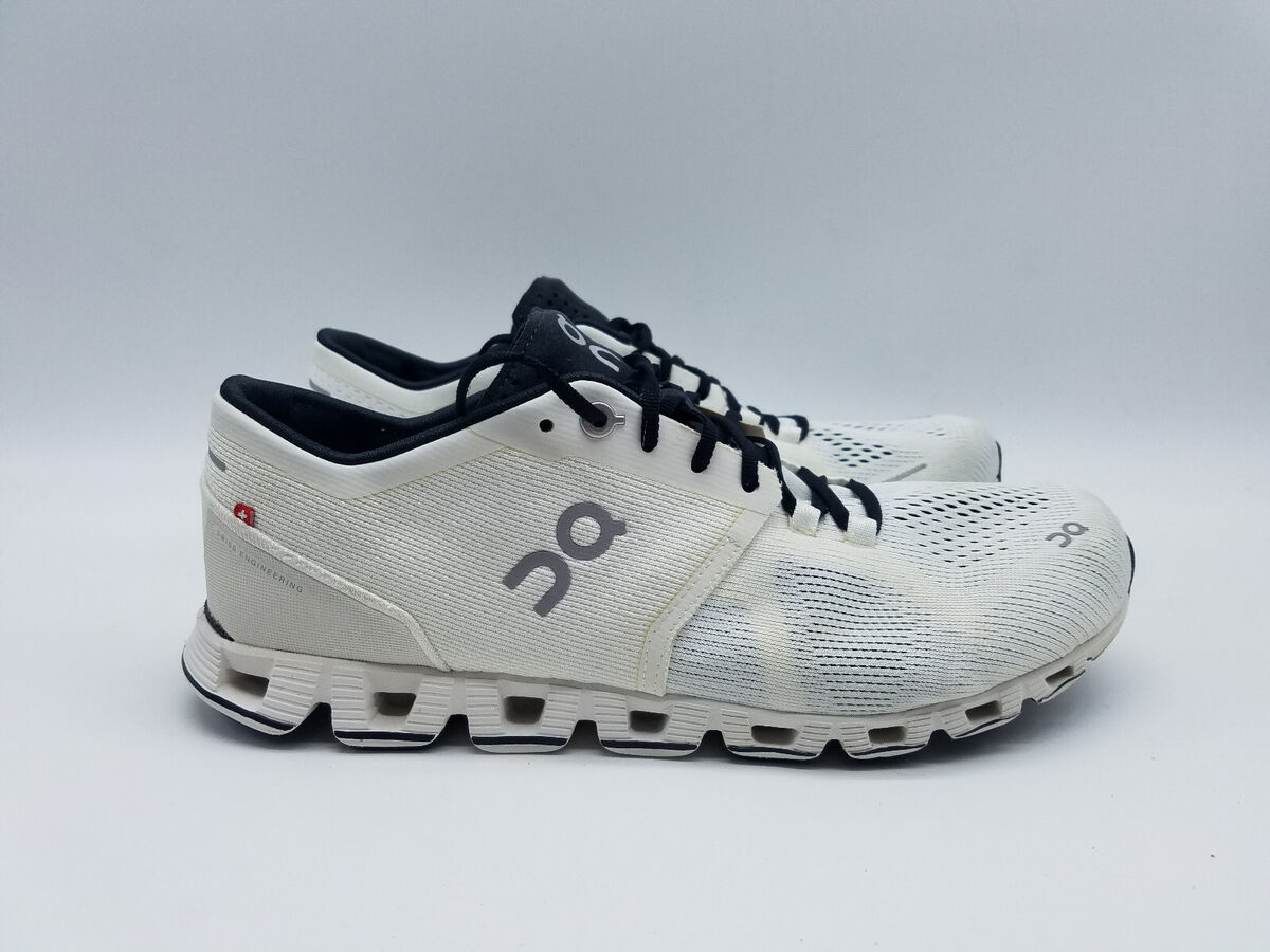 On Cloud Swiss Engineering Women's Size 10 Running Shoes On Cloud Swiss Engineering Women's Size 10 Running Shoes