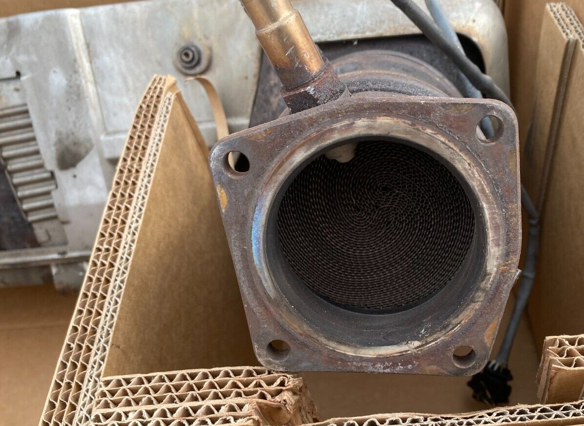 Porsche 911 996 Turbo S GT2 X50 Auspuff Endschalldämpfer Exhaust 
