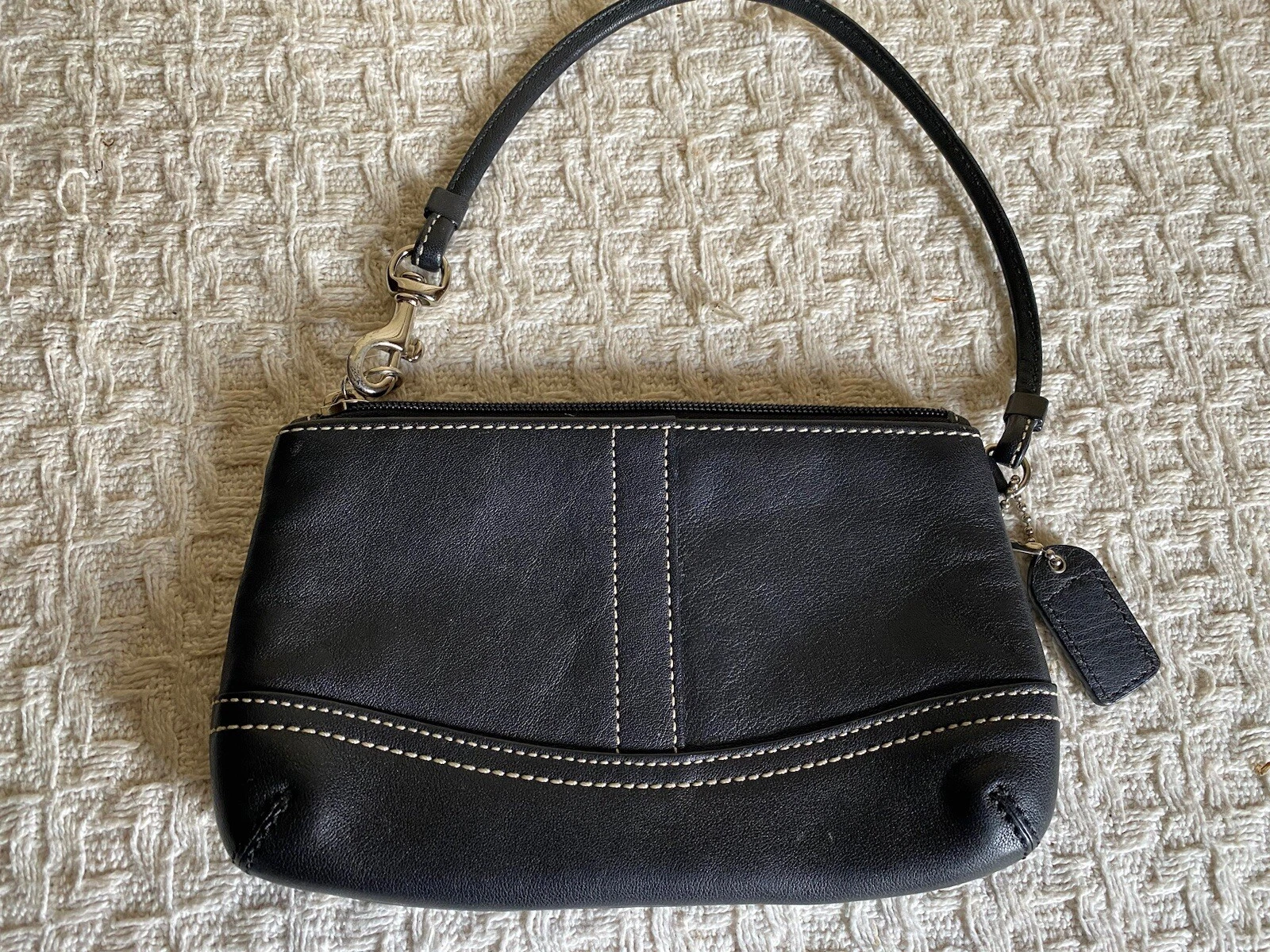 Bracciale COACH vintage in pelle nera con etichetta da appendere SUPER CARINO! 7" X 4"