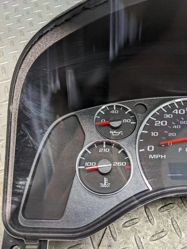 速度表集群美国市场适合 12 EXPRESS 2500 范 1145501 — 第 2/4 张图片