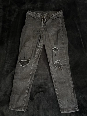 rue21 High-Rise Ankle Jeggings Black Distressed Size 8 - Image 1 of 3