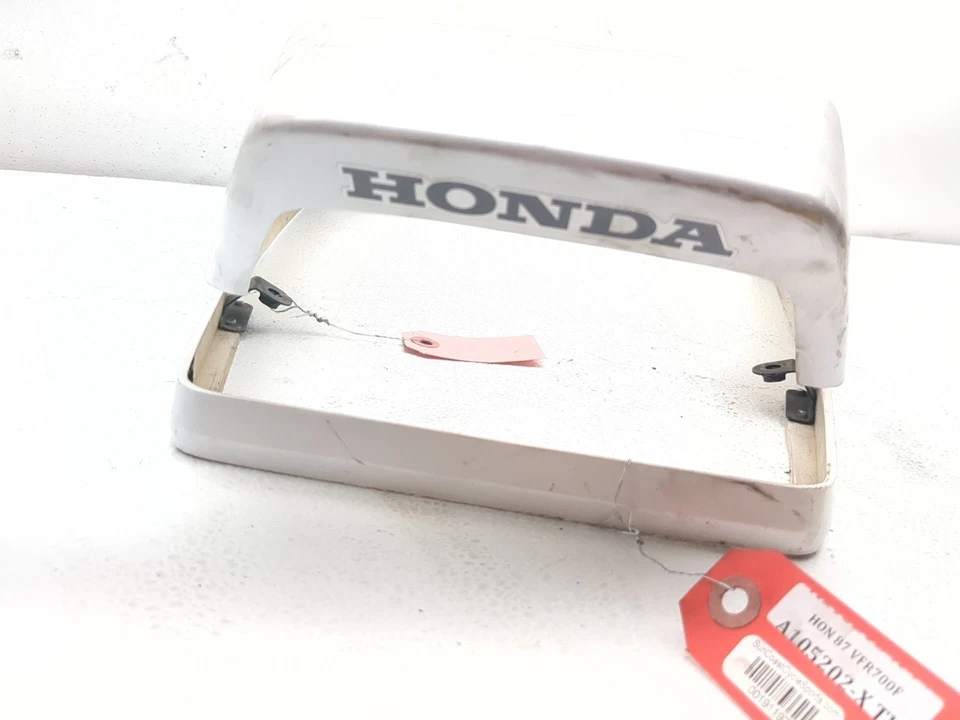 86 87 Guardabarros trasero Honda VFR 700 F Interceptor Foto 3 de 4