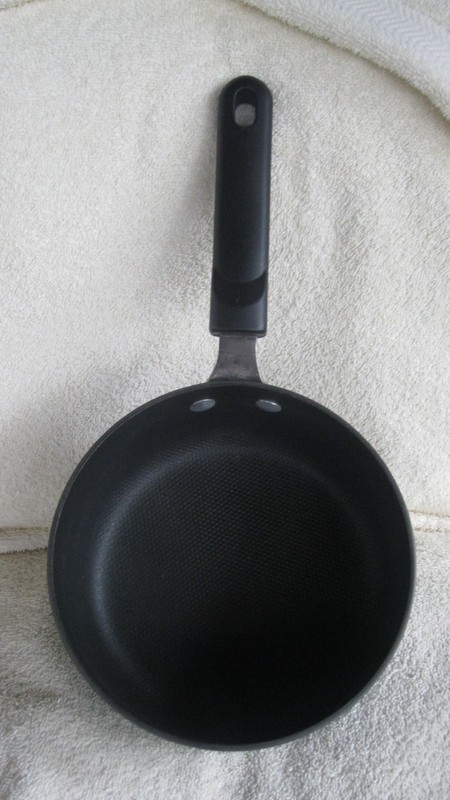 VINTAGE CALPHALON ALUMINUM 2 QT. SAUCE PAN NO LID