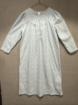 Vintage Classic Elements Ladies Med Petite NIGHTGOWN Lightweight Floral FLANEL