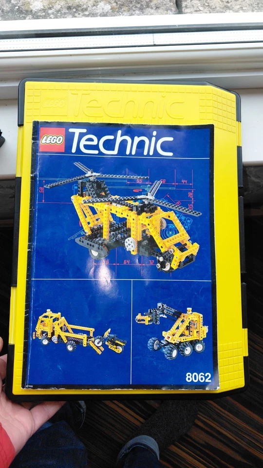 LEGO Technic 8062 Universal Set with Storage Case, photo 4 of 5