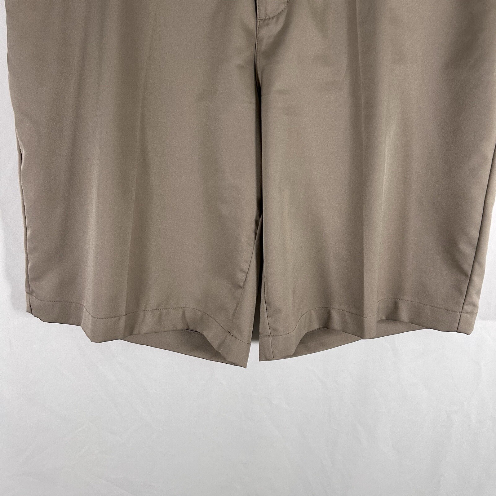 ADIDAS Golf Shorts Men's 34 Beige Climalite Polyester Chino Button Pockets thumbnail 3