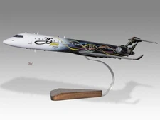 Bombardier CRJ-900 SkyWest Desk Wood Airplane New Model Large Scale 1/100