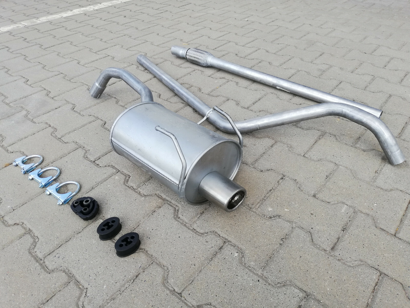 VW Fox 1.2 Middle Silencer+Exhaust Pipe+Muffler with Assembly Kit