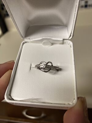 JWBR Sterlingsilber weißer Diamant Twist Akzent Herz Band Ring 925 Gr: 7,75