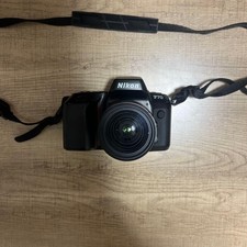 Nikon F70 fotocamera reflex pellicola + set obiettivo AF Nikkor 28-80 mm usato