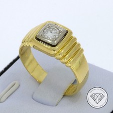 Wert 2.800,- Edler Brillant Solitär Ring 750 / 18 Karat Gelb Gold xxyy