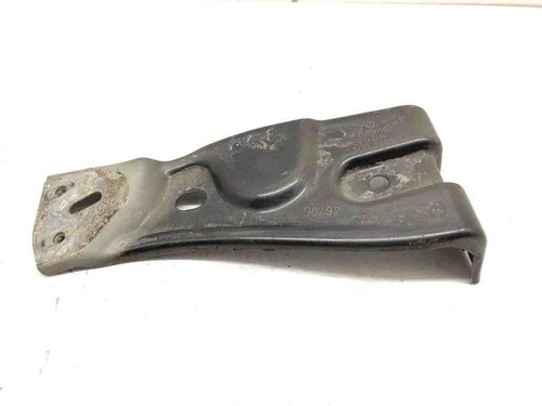 VW PASSAT B7 ALLTRACK 365 Kotflügelhalter vorne links 3C0821141 2.00 32213585