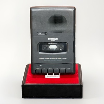 Thomson MG3000 Kassettenrekorder Abspielgerät  Batteriebetrieb + Netzteil Top