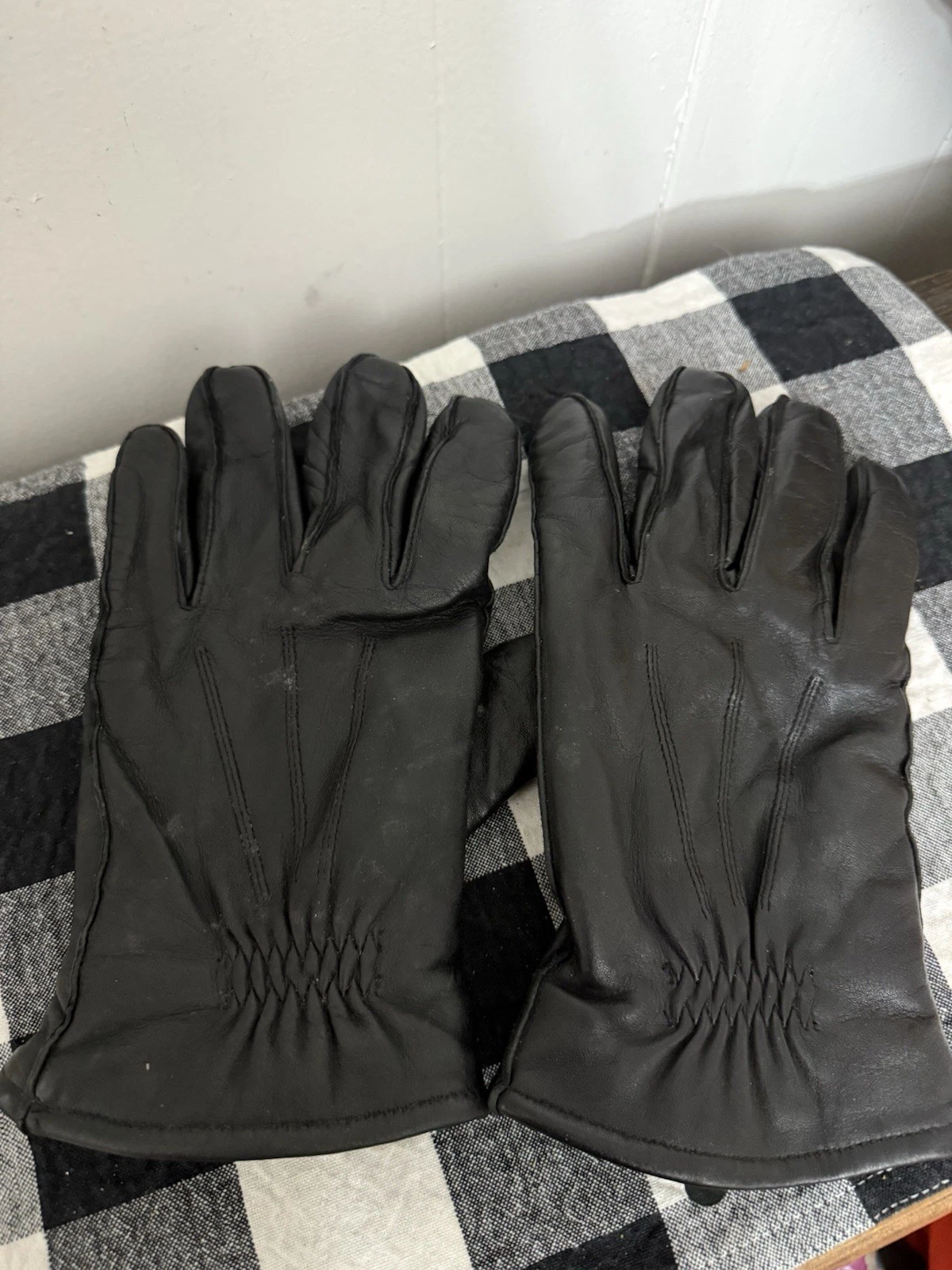 Men’s L Black Leather Gloves Fleece Lined EUC
Opens in a new window or tab